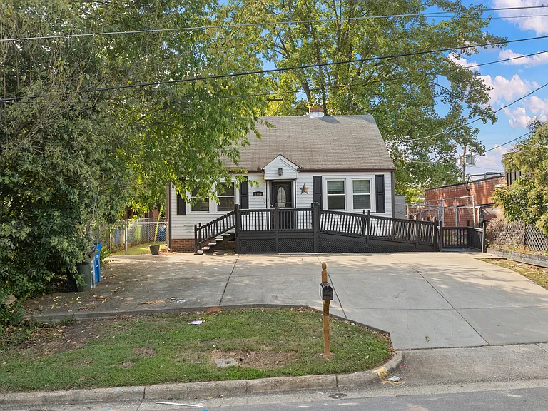 1006 Carlton Ave — Photo 39