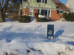 4113 Stonehaven Rd, South Euclid, OH 44121