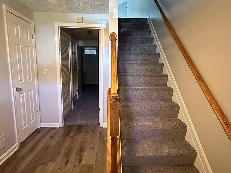 2220 Conquest Way — Photo 2