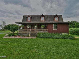 56 Daniels Rd, Lake ariel, PA 18436