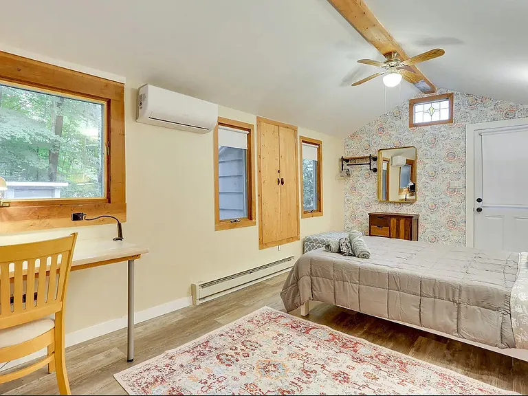 105 W Maple Ave — Photo 9