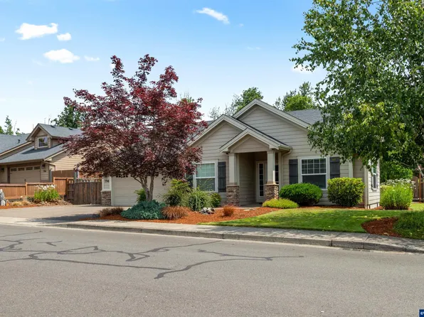 796 SE Hawthorne Ave, Dallas, OR 97338