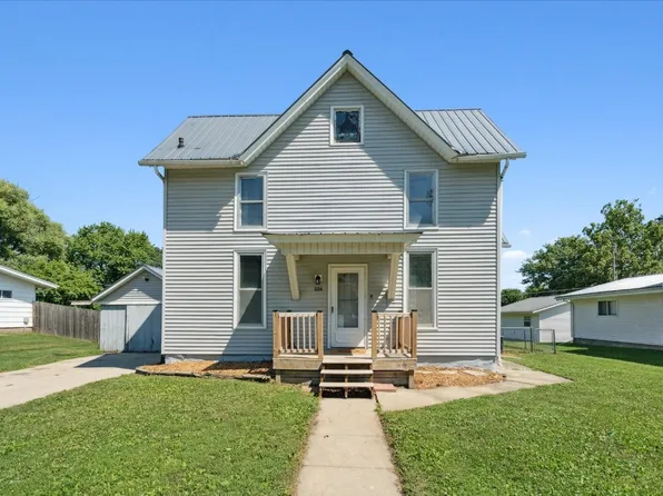226 E 2nd Ave, Lisbon, IA 52253