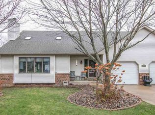 2905 Maple Run Dr, Madison, WI 53719