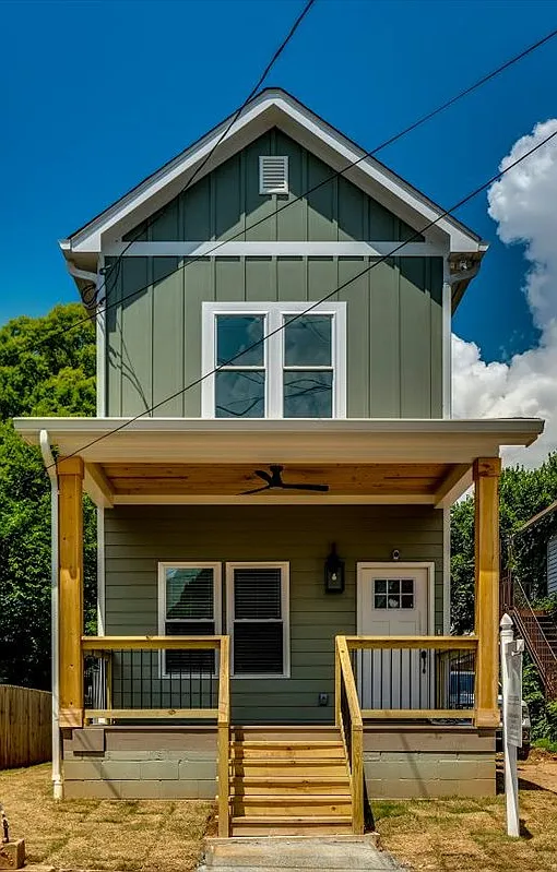 4 bed, 1852 sqft, $2,800 — Photo 2
