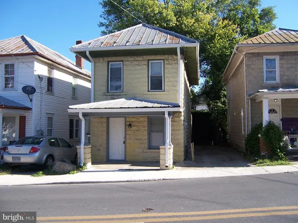 602 W Race St, Martinsburg, WV 25401