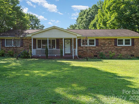 2nd image of 4500 Dawnwood Dr