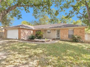 1706 Shawnee St, Navasota, TX 77868