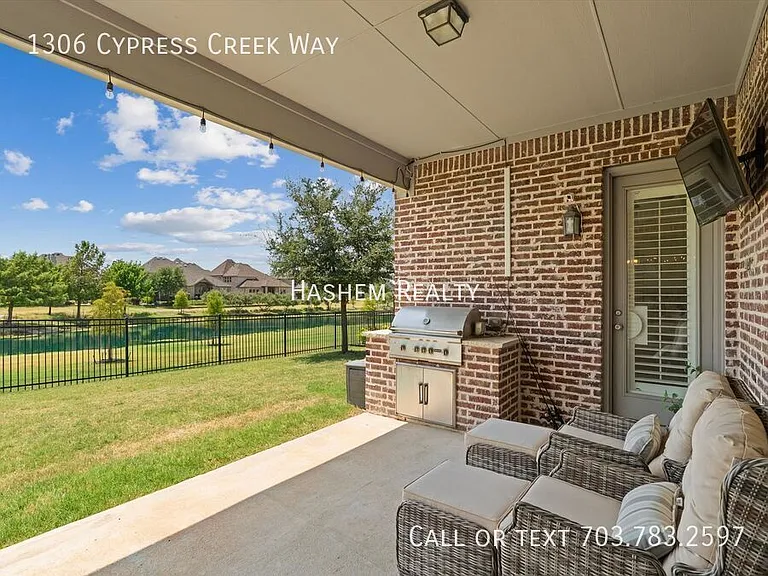 1306 Cypress Creek Way — Photo 39