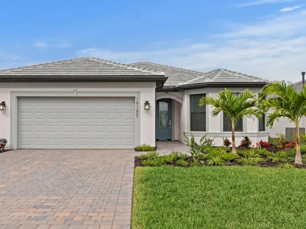 19185 Hinkley Dr, Estero, FL 33928