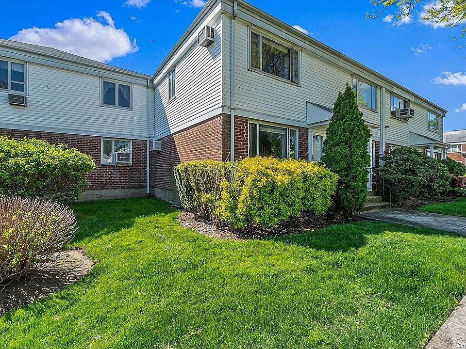 1st image of 15-02 Bell Blvd Unit 223