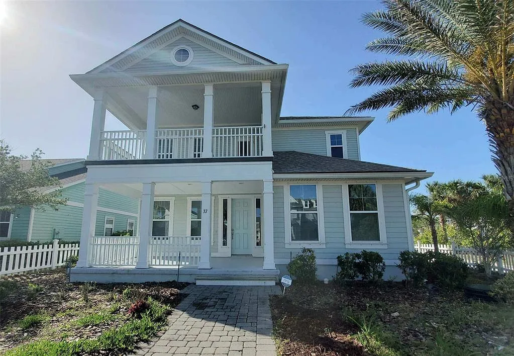 3 bed, 3.0 bath, 2341 sqft, $3,000 — Photo 2