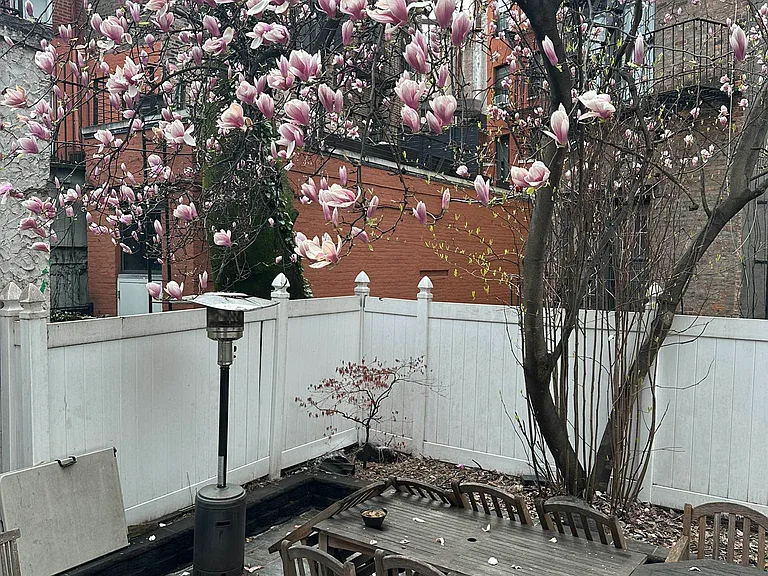 106 Washington Pl #2 — Photo 11