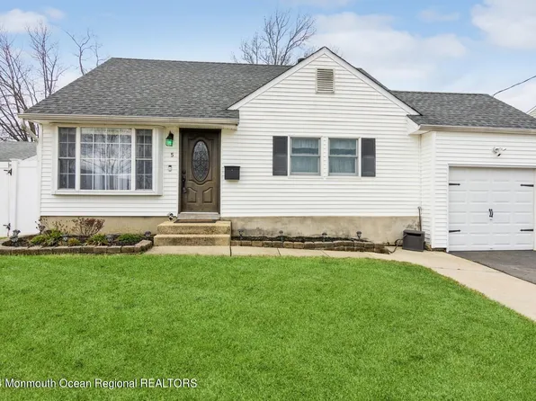 5 Heckleman Street, Union Beach, NJ 07735