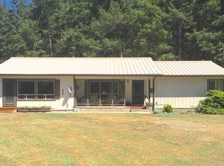 227 Pinneo Rd, Eastsound, WA 98245