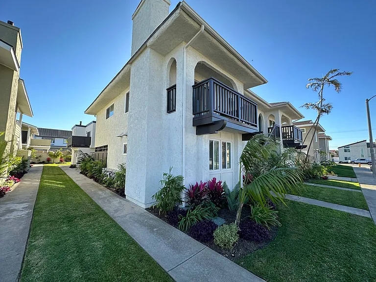 4902-4922 Charlene Circle — Photo 21