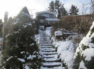 826 Parkwood Rd, Pittsburgh, PA 15210