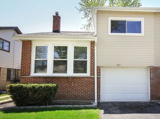 9165 W Oaks Ave, Des Plaines, IL 60016