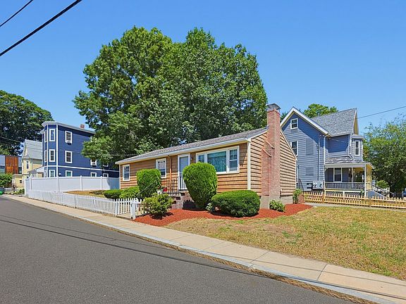 3rd image of 10 Meyer St