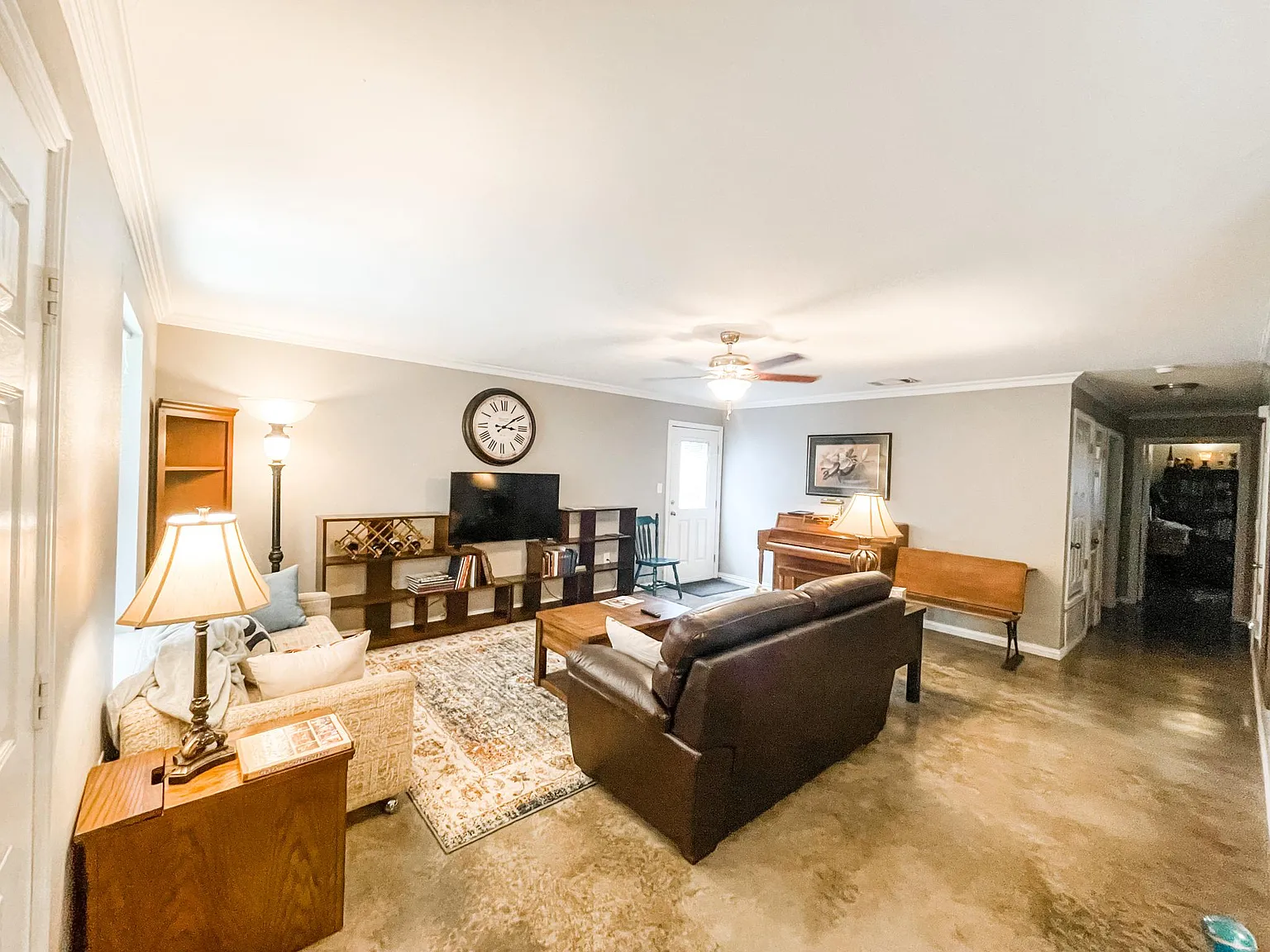306 W Smith St — Photo 3
