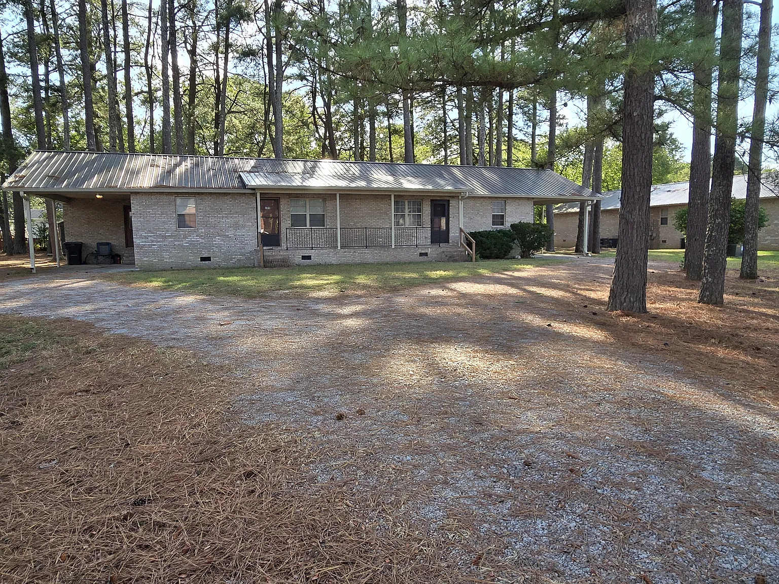 2 bed, 900 sqft, $1,350 — Photo 2