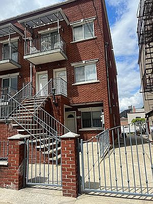 1st image of 2526 23rd St