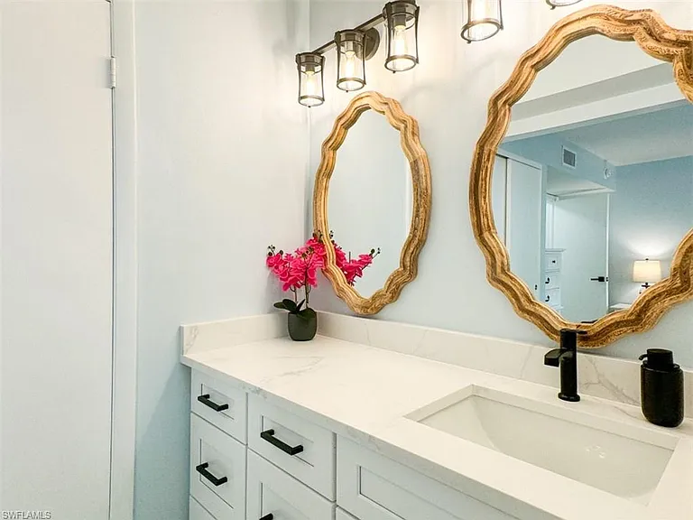 788 Park Shore Dr #D27 — Photo 38