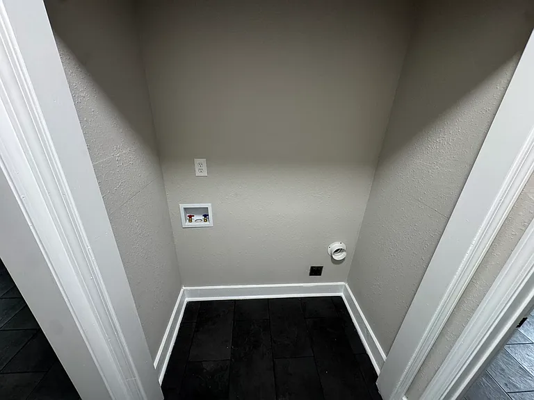 2760 Lola Ave — Photo 16