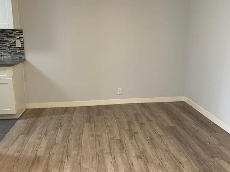 1115 N Flores St #8 — Photo 7