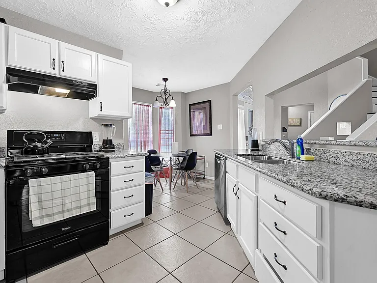 4510 Beechcraft St — Photo 9