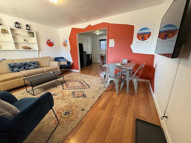 170 E 100 N #6 — Photo 21