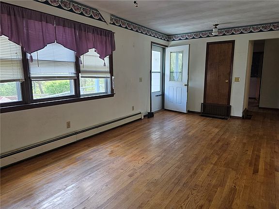 4th image of 6707 Freeman Hollow Rd