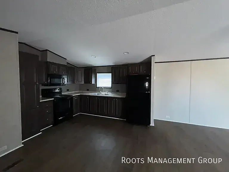 45 Riviera Courts Dr #45 — Photo 3