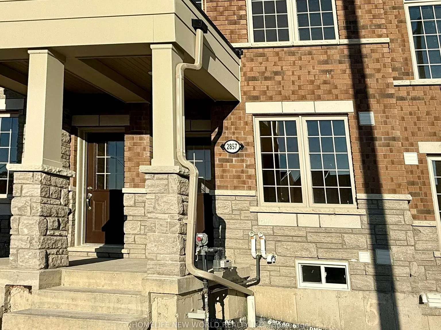 3 bed, $2,980 — Photo 2
