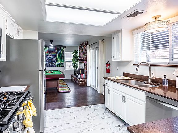 4th image of 3431 Oryan St
