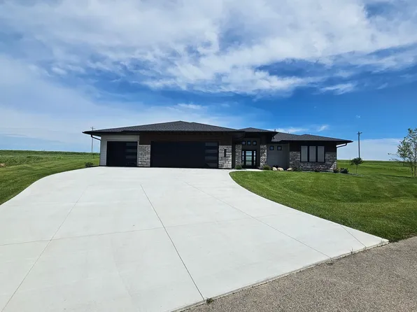 6653 Morgan Dr NW, Byron, MN 55920