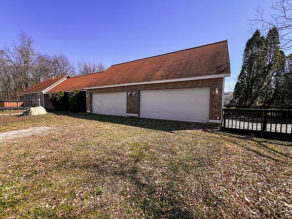 2nd image of 21604 Fox Dr