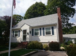 5 Willow Ter, West Roxbury, MA 02132