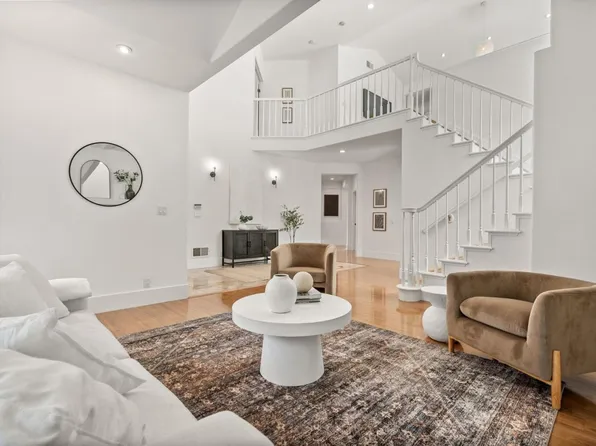 3379 Shady Spring Ln, Mountain View, CA 94040