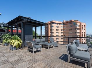 2020 Building, Portland, OR 97205