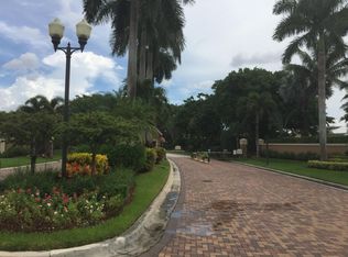 8549 NW 45th St, Coral Springs, FL 33065