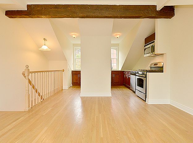 1st image of 177 W 4th St