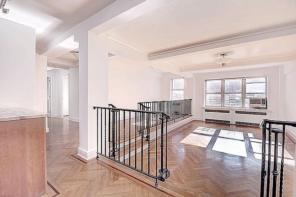 1st image of 10 W 74th St #7EF