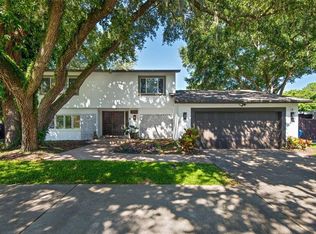 10608 Orange Grove Dr, Tampa, FL 33618