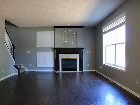 2nd image of 15300 Dundee Ct