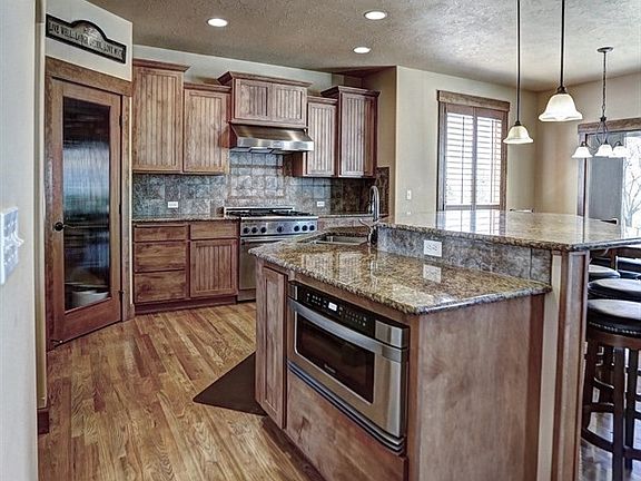 4th image of 2316 S Twilight Ln