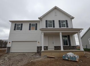 32 Banyan Dr, Lewis Center, OH