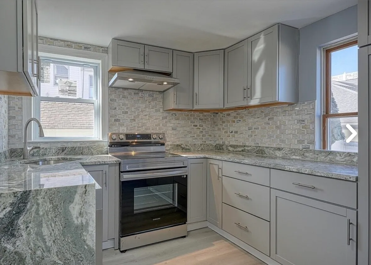 4 bed, 1600 sqft, $4,200 — Photo 1