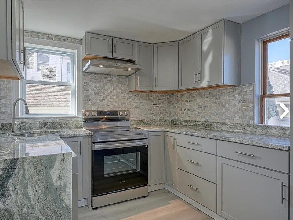18 Common St #18