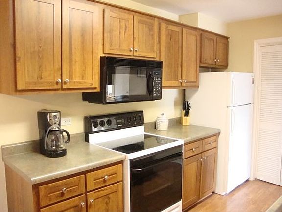 3rd image of 5959 Oakwood Dr